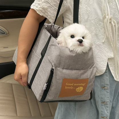 Sac de transport pour chien avec notre toutou en promenade